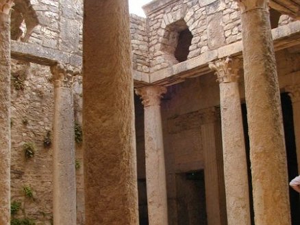 Bulla Regia - Underground Roman village in Africa